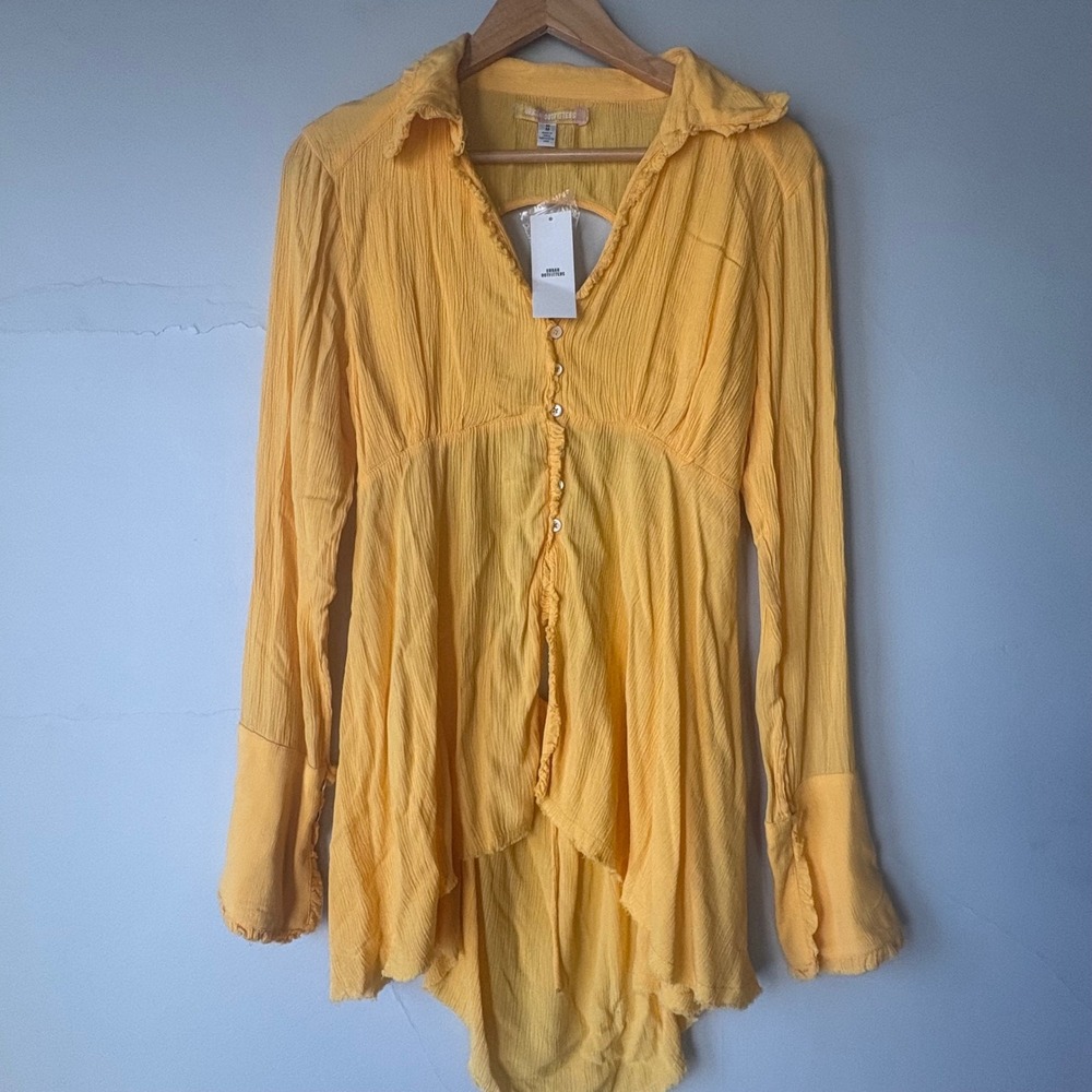 NWT‎ Urban Outfitters Yellow Open Back Button Down High Low Peplum Top Medium - Picture 5 of 11